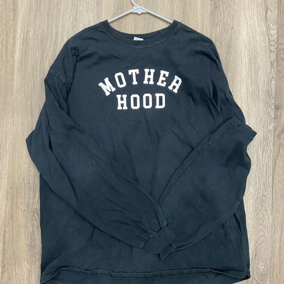 MOTHERHOOD along sleeve Tee - Picture 1 of 2